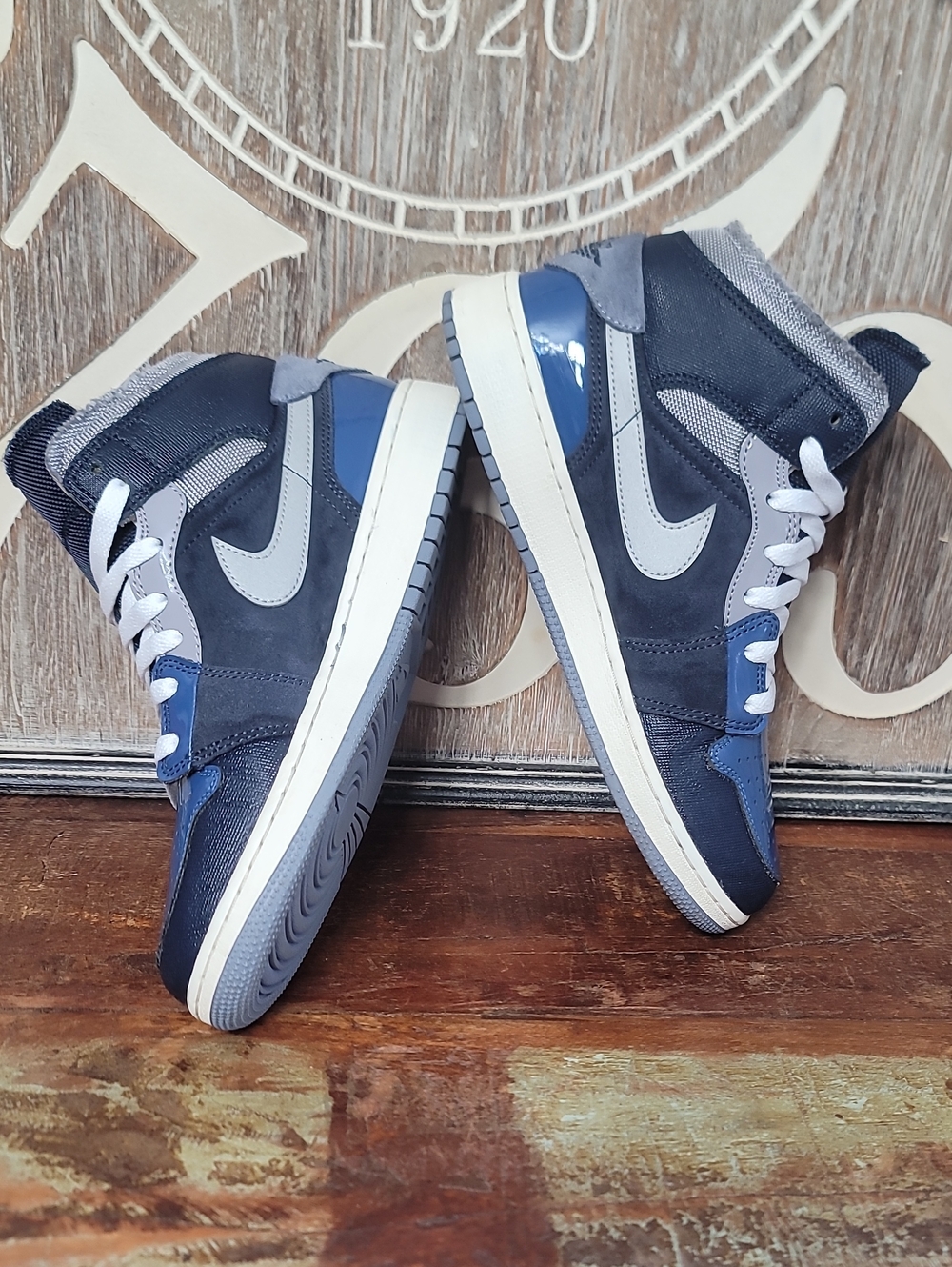 Nike Air Jordan 1 Mid (Special Edition) Craft 'Obsidian' Wmns 7.5 Great Cond. - Picture 4 of 16